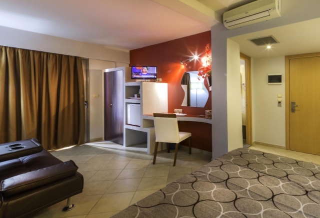 RODOS Deals - Diana Art Boutique Hotel 4**** Mic Dejun si alte Oferte Charter din Bucuresti !