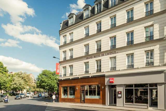 CITY BREAK IN PARIS  DE 1 DECEMBRIE  CU PLECARE DIN CLUJ NAPOCA (MO)
