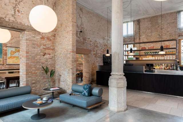 Last Minute - Venetia de Carnaval / Combo Venezia 3* - plecare din Bucuresti in 09.02