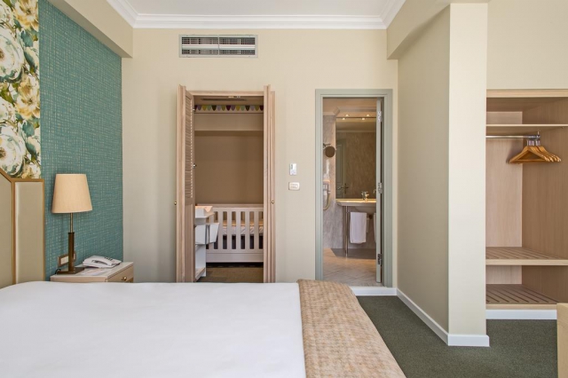 Ofertă city break Atena- Grecia, 7 nopți, cu plecare din București