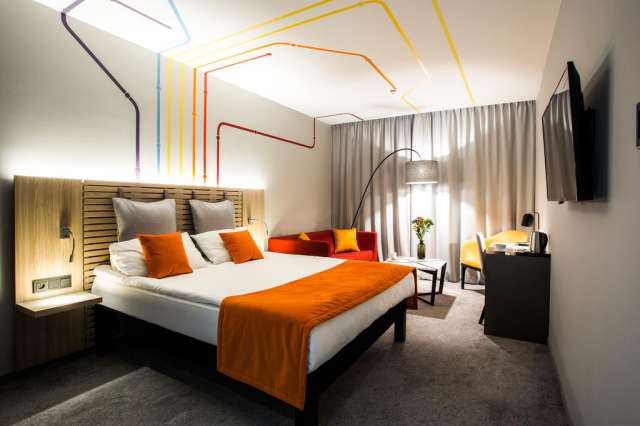 Super oferta city break 5 NOPTI VARSOVIA cu plecare din BUCURESTI !!! (I.I.)