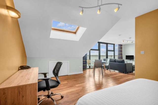 City Break Leeds, 4 nopți, cu plecare din Cluj Napoca! Bonus:City Sightseeing Hop-On Hop-Off Bus Tour (TBI)