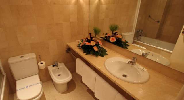 Ultra Last Minute -plecare in 07.07 cu zbor din Cluj - Napoca / Hotel Oasis Plaza 3*