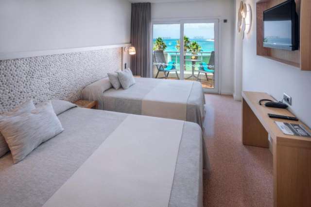 SPANIA COSTA BRAVA DEALS  -CAPRICI BEACH HOTEL AND SPA 4*  Demipensiune , charter Bucuresti !