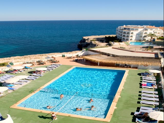 Sejur in Palma de Mallorca: 485 euro cazare 5 nopti cu mic dejun+ transport avion+ toate taxele