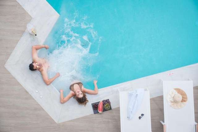 ULTRA LAST MINUTE INSULA CRETA MARI BEACH  4****  ZBOR CHARTER DIN OTOPENI CU TAXE INCLUSE