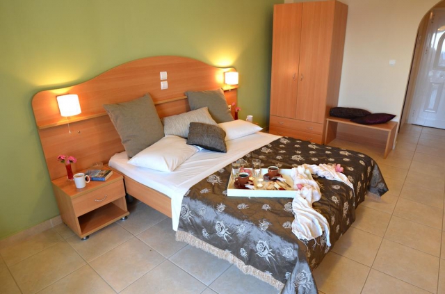 Vacanta de vara la plaja in Zakynthos la doar 850euro,avion din Cluj!!!BELUSSI BEACH  4*