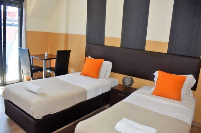 CITY BREAK-LISABONA-CU PLECARE DIN CLUJ (AA)