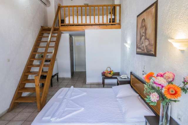 CRETA  Creta Aquamarine Hotel (Ex.Creta Residence) 3*  AVION SI TAXE INCLUSE TARIF 541 EUR