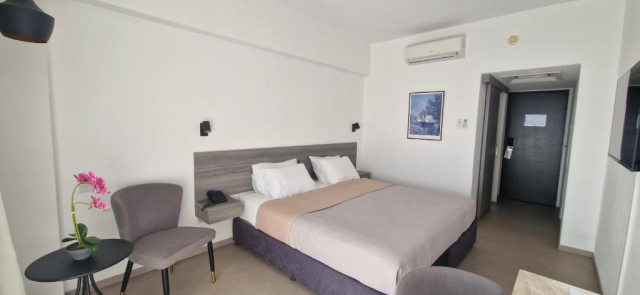 Ultimele 6 locuri!!!Revelion 2026 in Cipru la 618 euro,avion din Bucuresti! Navarria Hotel 3*