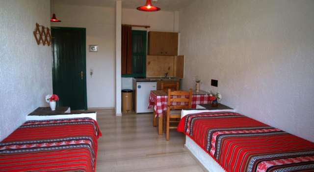 14 August Ultimele locuri Grecia Creta din Bucuresti Prinos Apartments 402 euro/pers  Nota 8.8