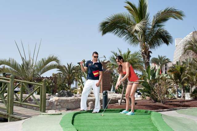 ULTRA LAST MINUTE INSULELE CANARE 4**** ALL INCLUSIVE LIVVO VALE TAURITO ZBOR DIRECT DIN OTOPENI CU TAXE INCLUSE