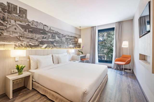 City break de weekend la Lisabona de la 290 euro/pers zbor low cost din Bucuresti 