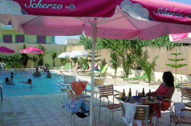 ULTRA LAST MINUTE INSULA CRETA ELENI PALACE ZBOR CHARTER SIBIU  CU TAXE INCLUSE
