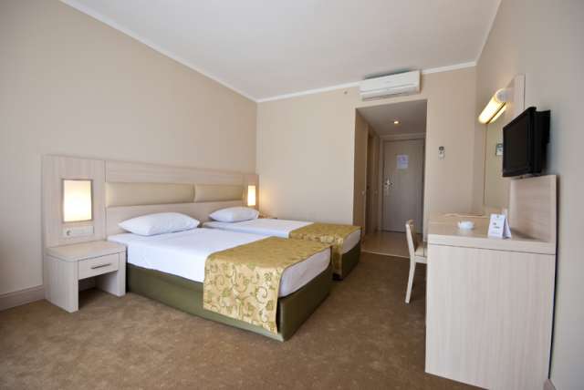 ANTALYA HOTEL  WHITE LILYUM HOTEL 5*AI AVION SI TAXE INCLUSE TARIF 525 EUR