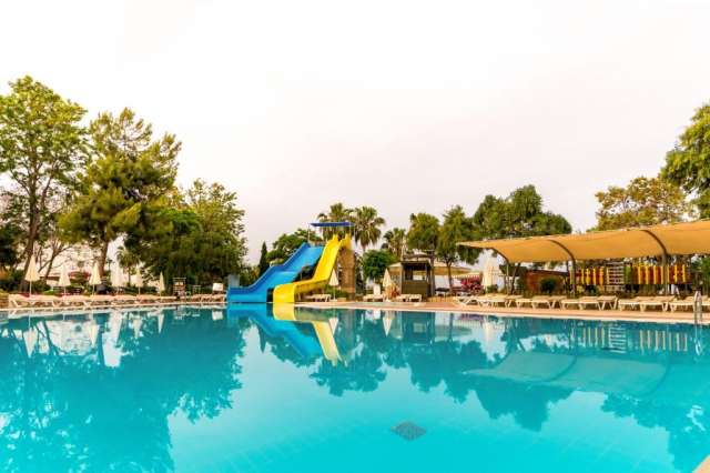 ANTALYA HOTEL IARMAS GREEN FUGLA BEACH 5*UAI AVION SI TAXE INCLUSE TARIF 576 EUR