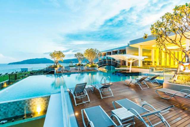 PHUKET - CREST RESORT &amp; POOL VILLAS PHUKET 5* si alte Oferte, Plecare din Bucuresti !