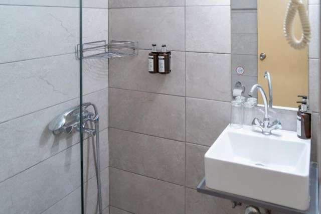 Vacanta de vara la plaja in Creta la doar 351 euro ,avion din Bucuresti!!! Aristea Hotel 3* (Lassithi - Elounda)