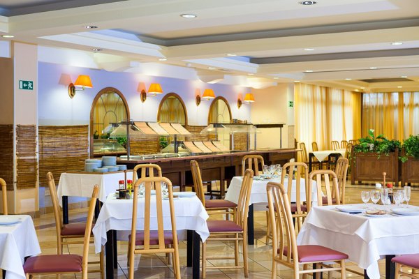 LAST MINUTE MALTA ST GEORGE PARK  HOTEL 3*** MIC DEJUN ZBOR DIN OTOPENI CU TAXE INCLUSE