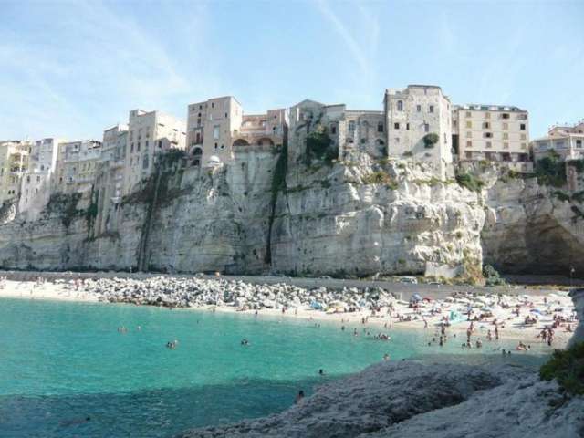 Escapada de 1 Mai in Tropea (Italia) / Sentido Michelizia Tropea Resort 4*