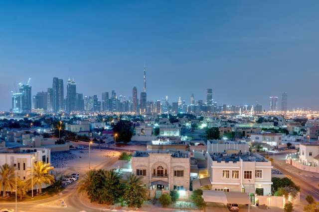 DUBAI 848  EURO / PERS PLECARE 03.10 DIN IASI -  URBAN AL KHOORY HOTEL, MIC DEJUN 