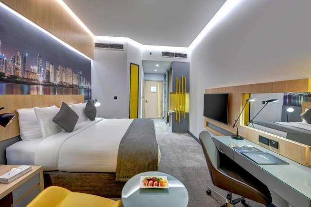 DUBAI 848  EURO / PERS PLECARE 03.10 DIN IASI -  URBAN AL KHOORY HOTEL, MIC DEJUN 