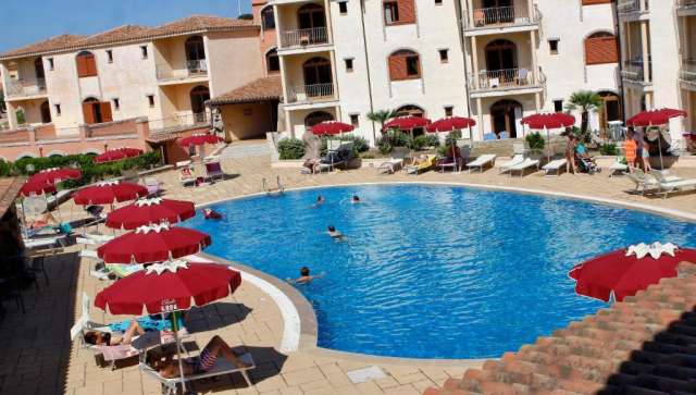 ULTRA LAST MINUTE SARDINIA 4**** CLUB ESSE POSADA ZBOR DIN OTOPENI CU TAXE INCLUSE