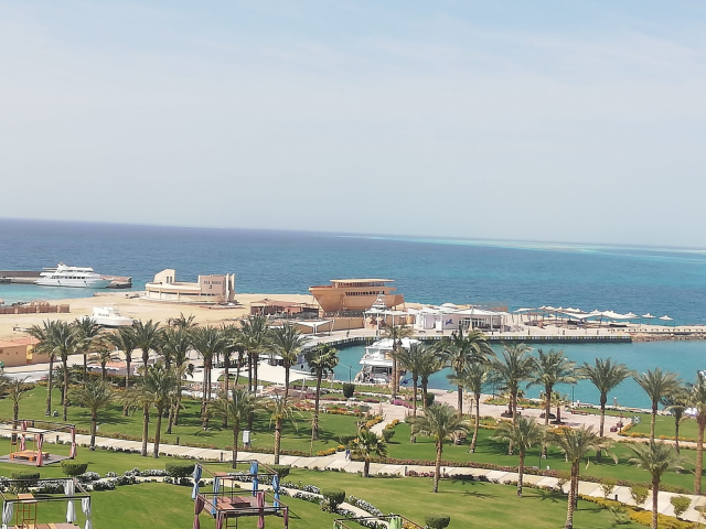 EGIPT Deals - HILTON Hurghada Plaza 5* ALL INCLUSIVE si alte oferte Charter din Bucuresti, TAXE INCLUSE!