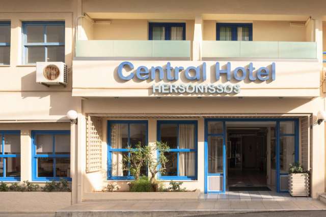  Vacanta de vara la plaja in Creta la doar 678 euro,avion din Cluj!!! Hersonissos Central Hotel 