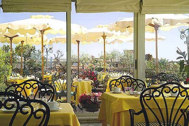 Last minute City break Italia! Cadoul perfect vine cu avionul!Roma: artă, arhitectură și gelato sub soare🌞 (KCM)