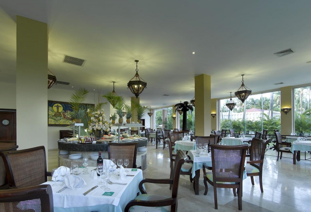 REP. DOMINICANA Deals - Grand Palladium Punta Cana Resort and Spa 5***** All Inclusive, charter din Madrid, TAXE INCLUSE!