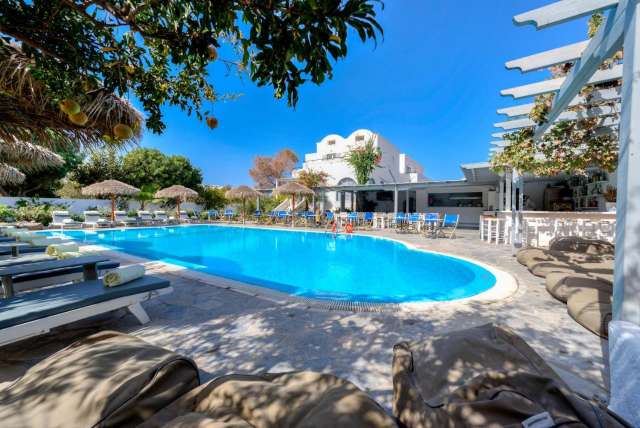 Hai la plaja in Santorini cu avion din Bucuresti la doar 639 euro/pers!