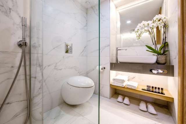 Revelion in Cipru: de la 699 euro cazare 7 nopti cu demipensiune+ transport avion+ toate taxele