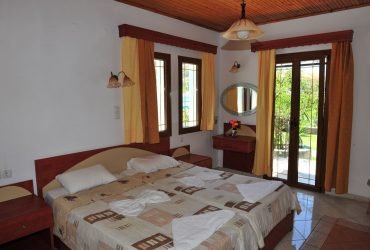 Ultra Last Minute / Christina Garden and Eleftherias Apartments 4*- plecare in 11.07 din Cluj Napoca