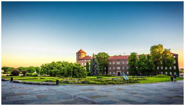 🏙️✈️ City Break în Cracovia din București + Auschwitz-Birkenau (AM) 