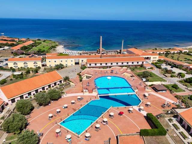 ULTRA LAST MINUTE SARDINIA LE TONARE STINTINO 4**** DEMIPENSIUNE ZBOR DIN CLUJ NAPOCA CU TAXE INCLUSE