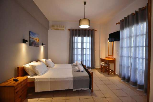 CRETA     Marie Evans Hotel Apt  HB   AVION SI TAXE INCLUSE TARIF 353 EUR