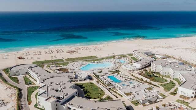 Sejur la plaja in Marsa Matrouh la doar 1011 euro,avion din Bucuresti!  Cleopatra Sidi Heneish 5* 