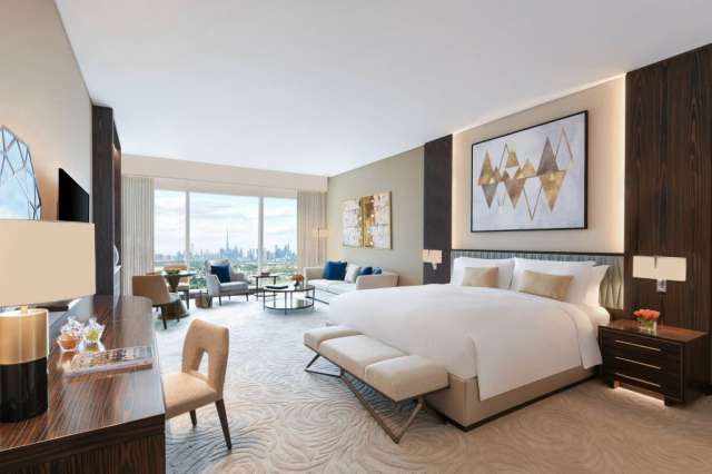 Vacanta copiilor de toamna la plaja in Dubai la doar 1171 eur,avion din Tim !Sofitel Dubai The Obelisk 5*
