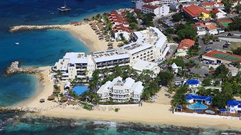  Emrald Flamingo Beach Club