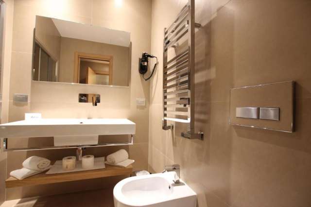 Petrece 1 MAI la MILANO incepand de la 355 euro/pers, zbor din Oradea 