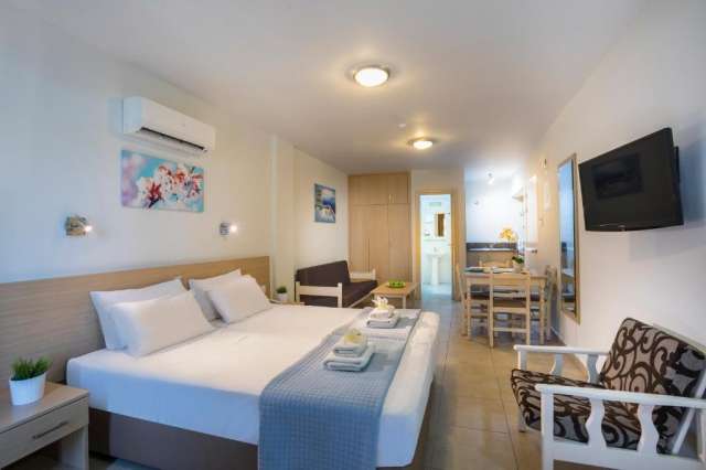  O saptamana la plaja in Cipru la doar 397 euro,avion din Bucuresti!!!Christabelle Hotel Apartments