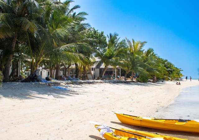 ULTRA LAST MINUTE MALDIVE STONE BEACH  4**** DEMIPENSIUNE  ZBOR DIRECT DIN OTOPENI CU TAXE INCLUSE