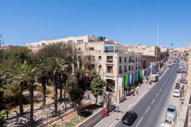 LAST MINUTE MALTA THE DUKE HOTEL 4**** MIC DEJUN ZBOR DIN CLUJ NAPOCA CU TAXE INCLUSE