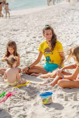 ULTRA LAST MINUTE SARDINIA 4****PENSIUNE COMPLETA ACQUA DI MARE ZBOR DIN OTOPENI CU TAXE INCLUSE