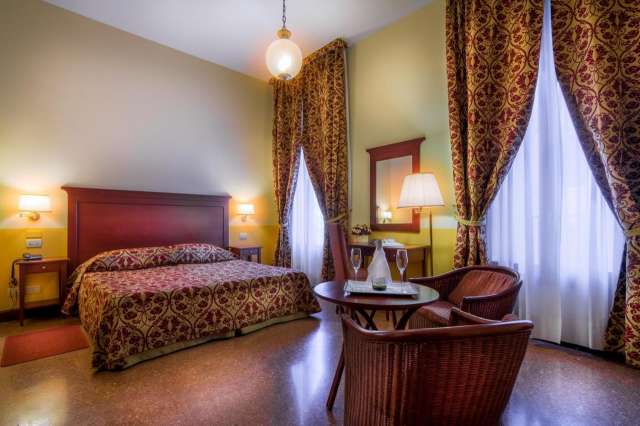 OFERTA LAST MINUTE CITY BREAK IN VENETIA CU PLECARE DIN CLUJ NAPOCA (MO)