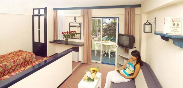 LAST MINUTE TURCIA  Ambassador Plaza Hotel 4* AI AVION SI TAXE INCLUSE TARIF 803 EUR