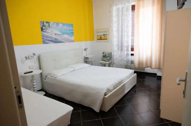 Sejur in Sardinia/Italia: 359 euro cazare 7 nopti cu mic dejun+ transport avion+ toate taxele