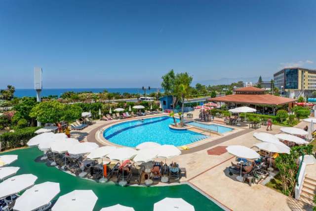 ULTIMELE LOCURI ALANYA, AVION DIN BUCURESTI, LA HOTEL TITAN CLUB 4*, LA TARIFUL DE 670 EURO/PERSOANA, UAI!