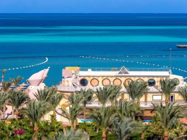 LAST MINUTE HURGHADA HOTEL HAWAII RIVIERA CLUB &amp; AQUA PARK AI AVION SI TAXE INCLUSE TARIF 499 EUR